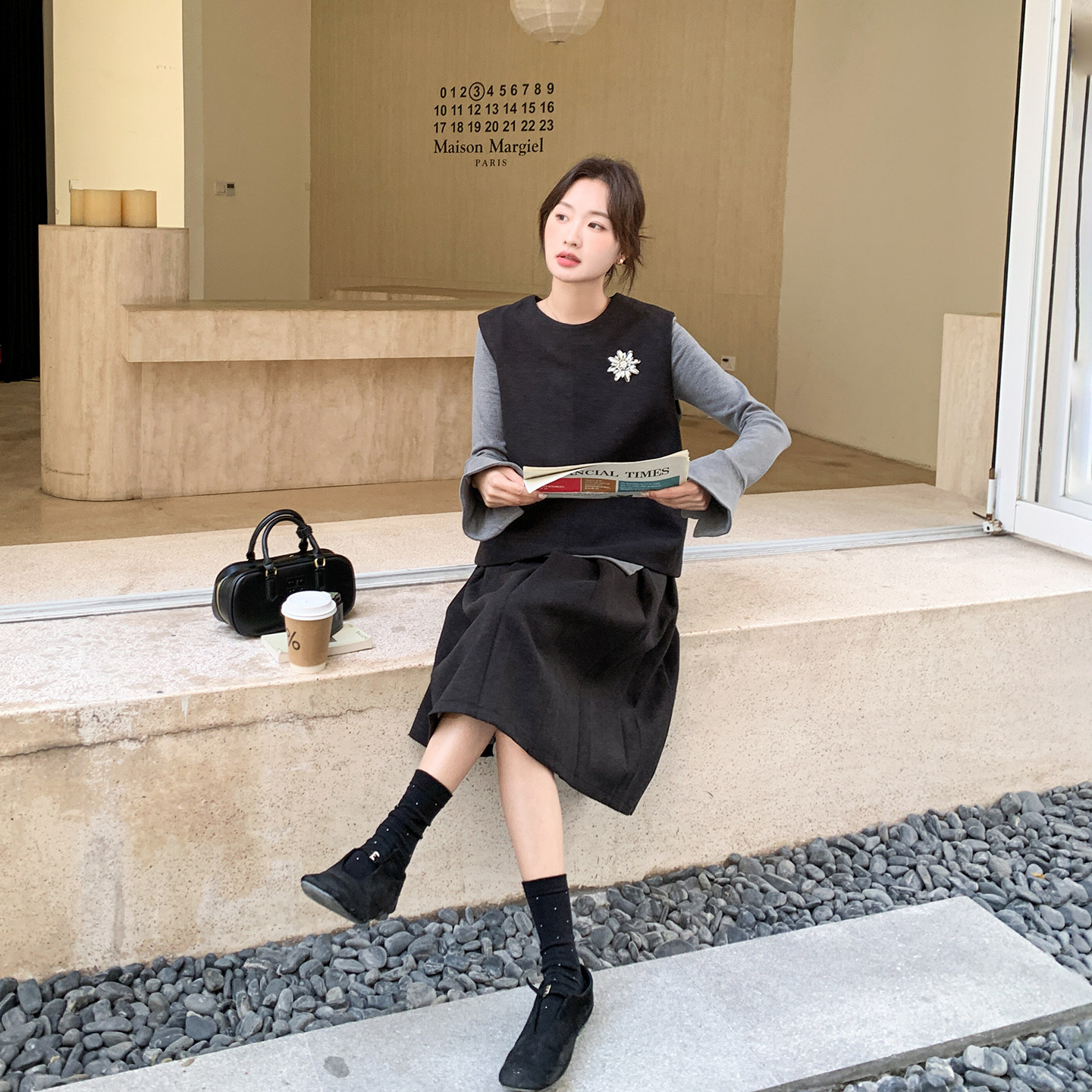 韩系休闲巨好看T恤套装女春季2026新款显瘦爆款背心半身裙三件套