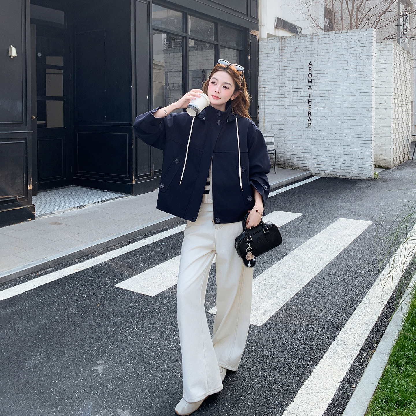 时尚减龄藏青色连帽工装外套女春季2026新款小个子爆款高级感夹克