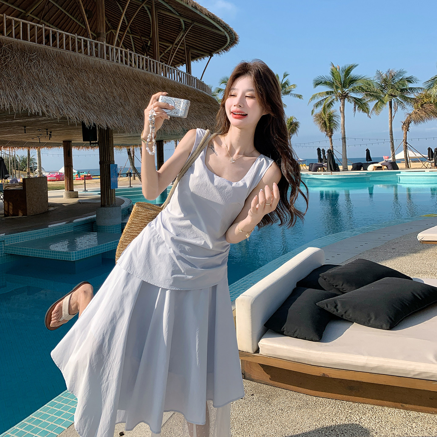 设计感假两件浅蓝色无袖连衣裙女