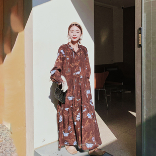法式减龄优雅咖色碎花连衣裙女春季2026新款设计感小众巨好看长裙