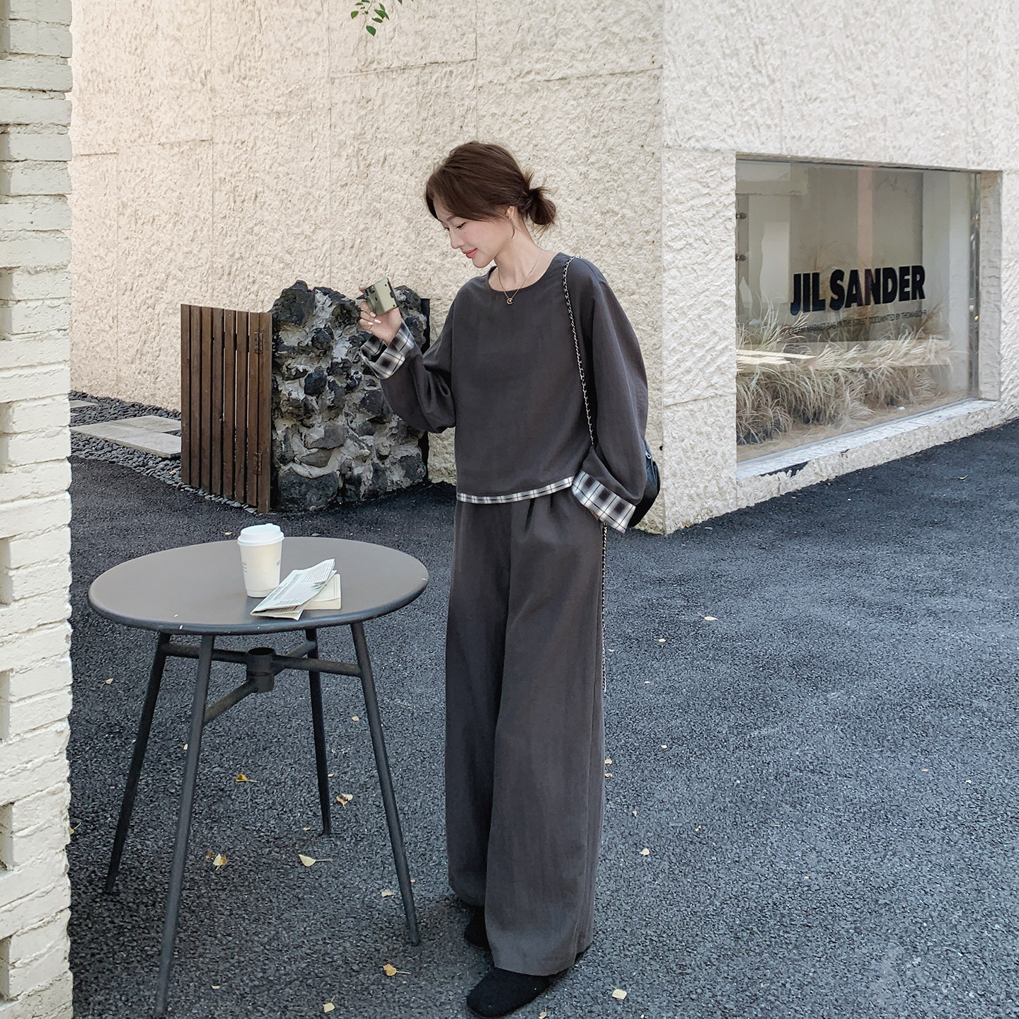 休闲减龄格纹拼接深灰色套装女春季2026新款超火上衣阔腿裤两件套