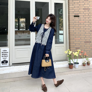 今年流行爆款牛仔连衣裙套装女春季2026新款巨好看撞色马甲两件套