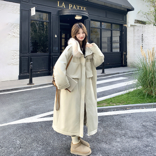 大毛领收腰奶杏色羽绒服女冬季2025新款长款爆款高级感派克服外套