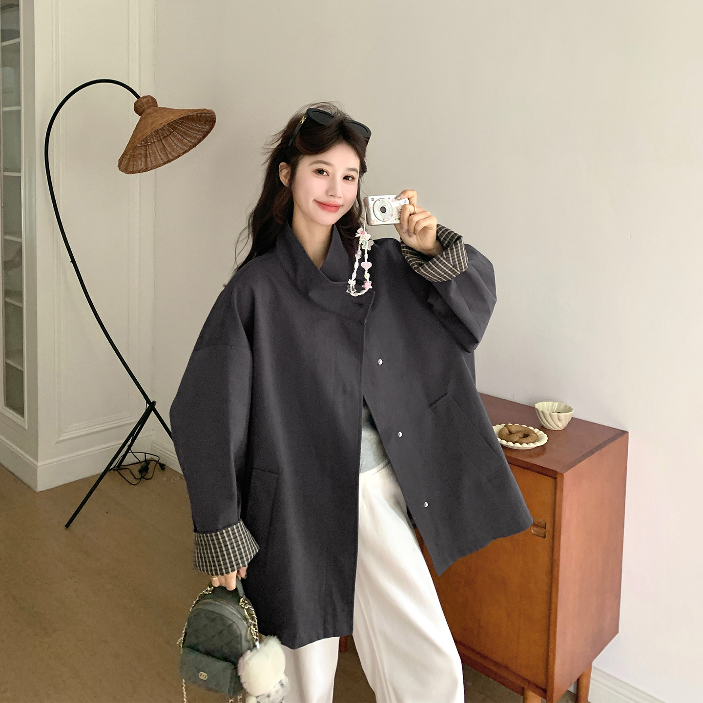 条纹拼接深灰色风衣外套女春季2026新款中长款休闲复古英伦风大衣