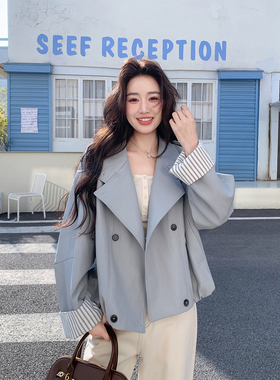 条纹拼接蓝色双排扣皮衣风衣外套女春季2026新款短款小个子巨好看