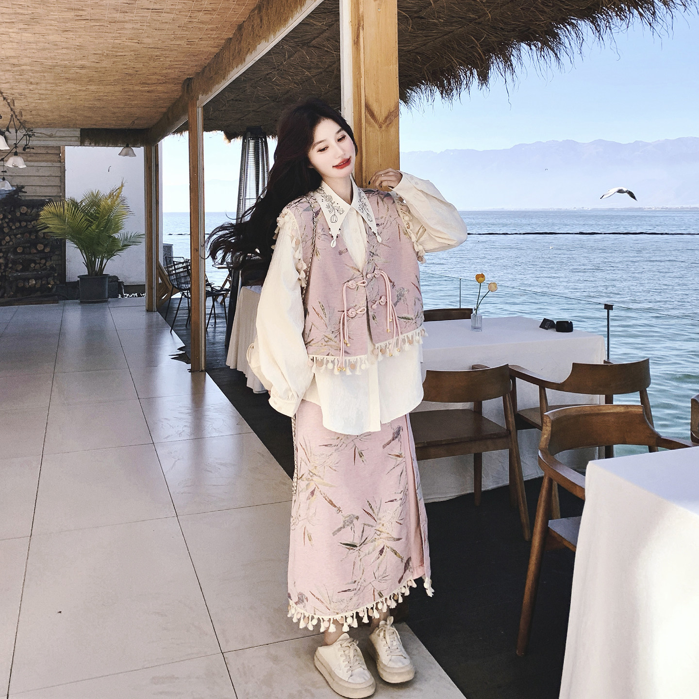 新中式国风流苏提花马甲衬衫半身裙套装女春季2026新款超火三件套