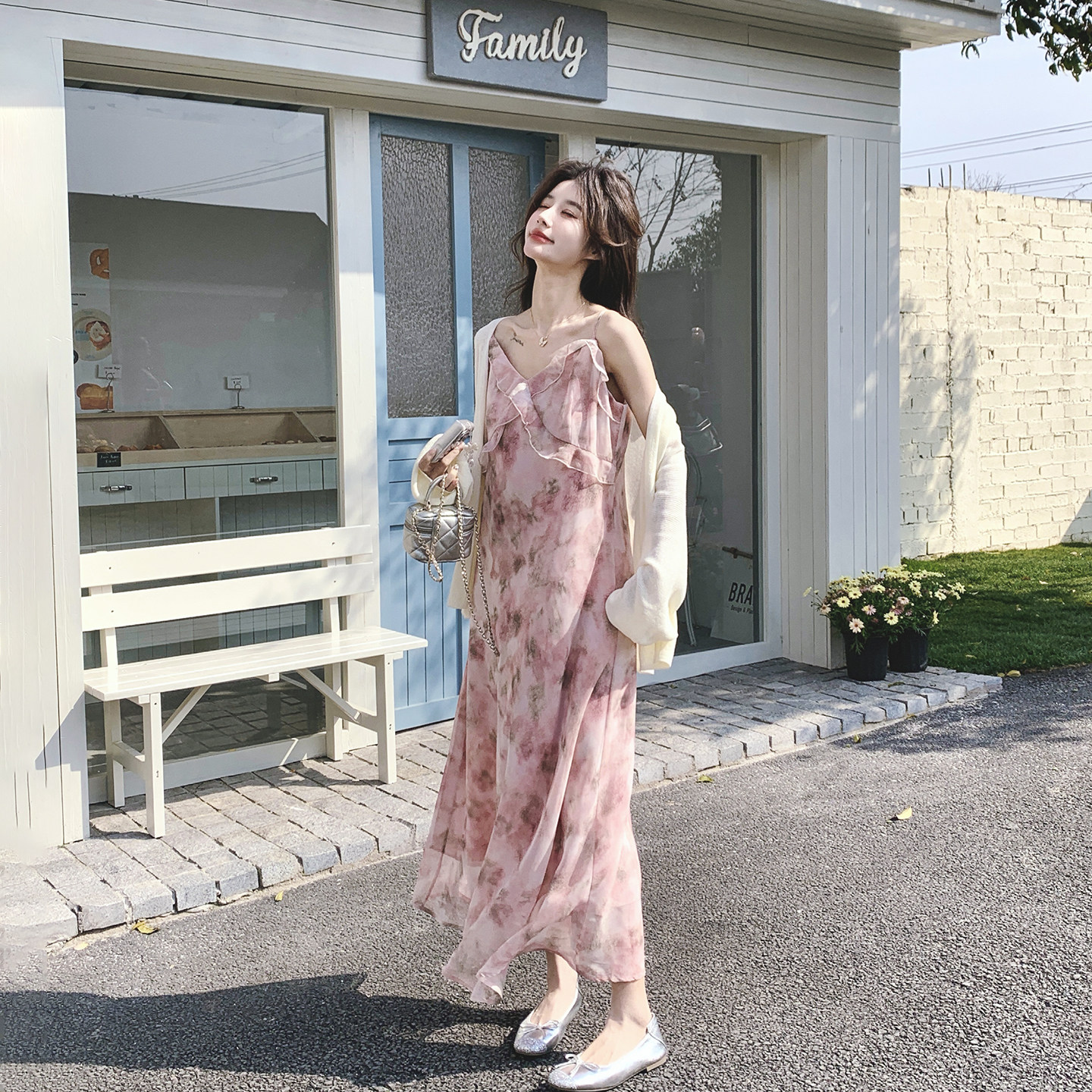 法式减龄粉色晕染碎花吊带连衣裙套装女夏季2026新款针织衫两件套