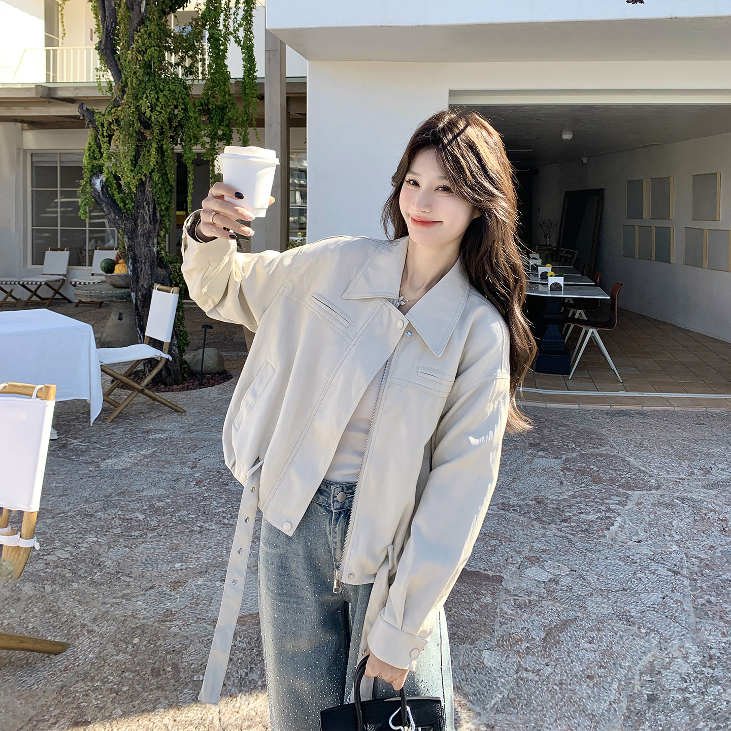 休闲减龄翻领短款米白色外套女春季2026新款显瘦今年流行爆款夹克