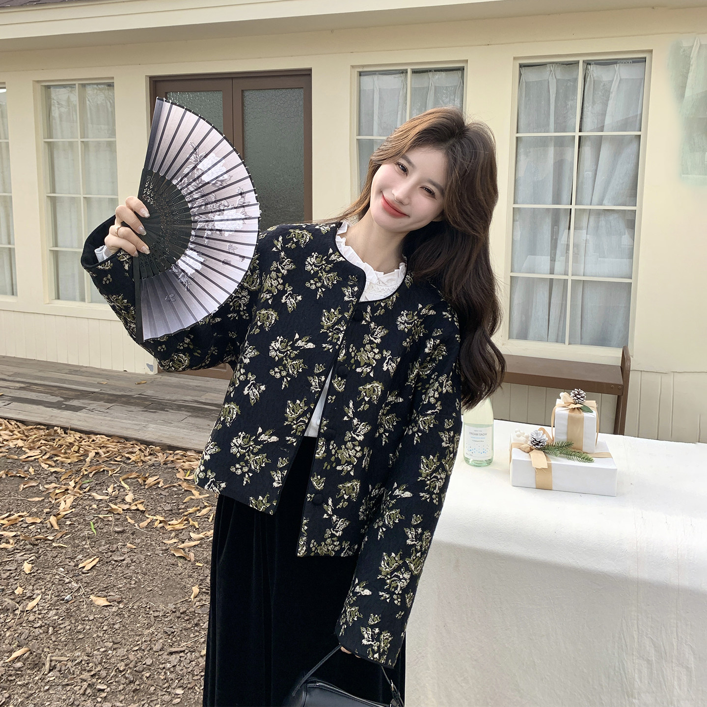 新中式国风提花黑色短外套女春季2026新款复古小个子甜美夹克上衣,女装/女士精品,短外套,淘宝优惠券,粉丝福利购,淘宝优惠卷