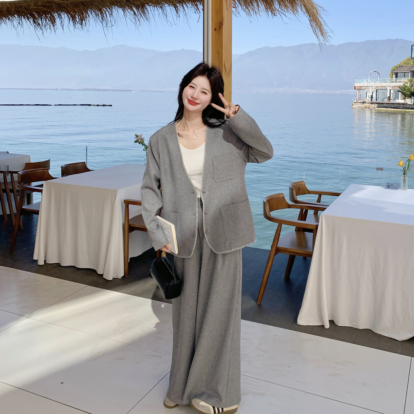 休闲气质V领灰色西装阔腿裤套装女春季2026新款ootd巨好看两件套