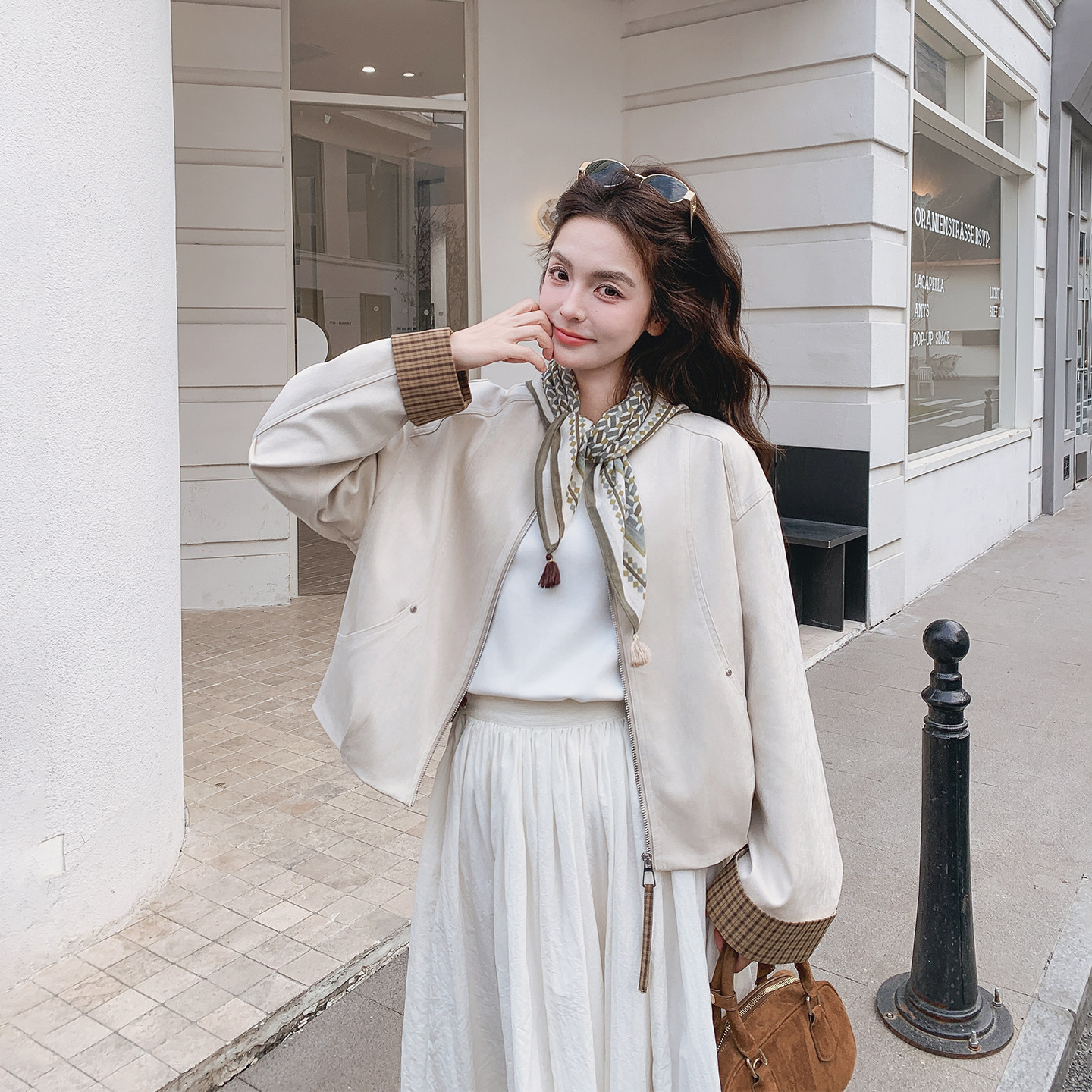 格子拼接米白色流行超火短外套女春季2026新款小个子百搭减龄夹克