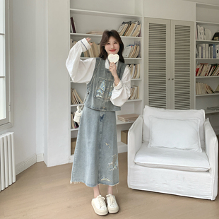 新中式国风刺绣牛仔套装女春季2026新款复古马甲衬衫半身裙三件套