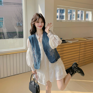 氛围感减龄蕾丝系带连衣裙套装女春季2026新款刺绣牛仔马甲两件套
