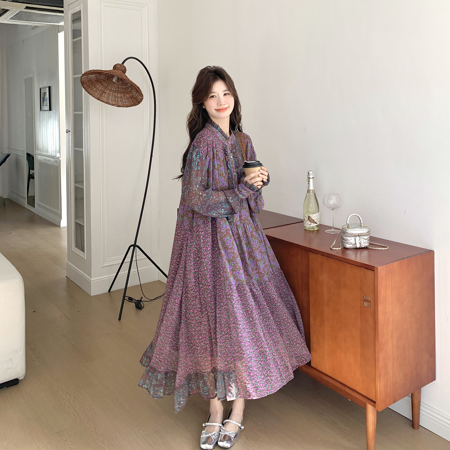 木耳边紫色碎花拼接连衣裙女春季2026新款甜美独特漂亮巨好看长裙