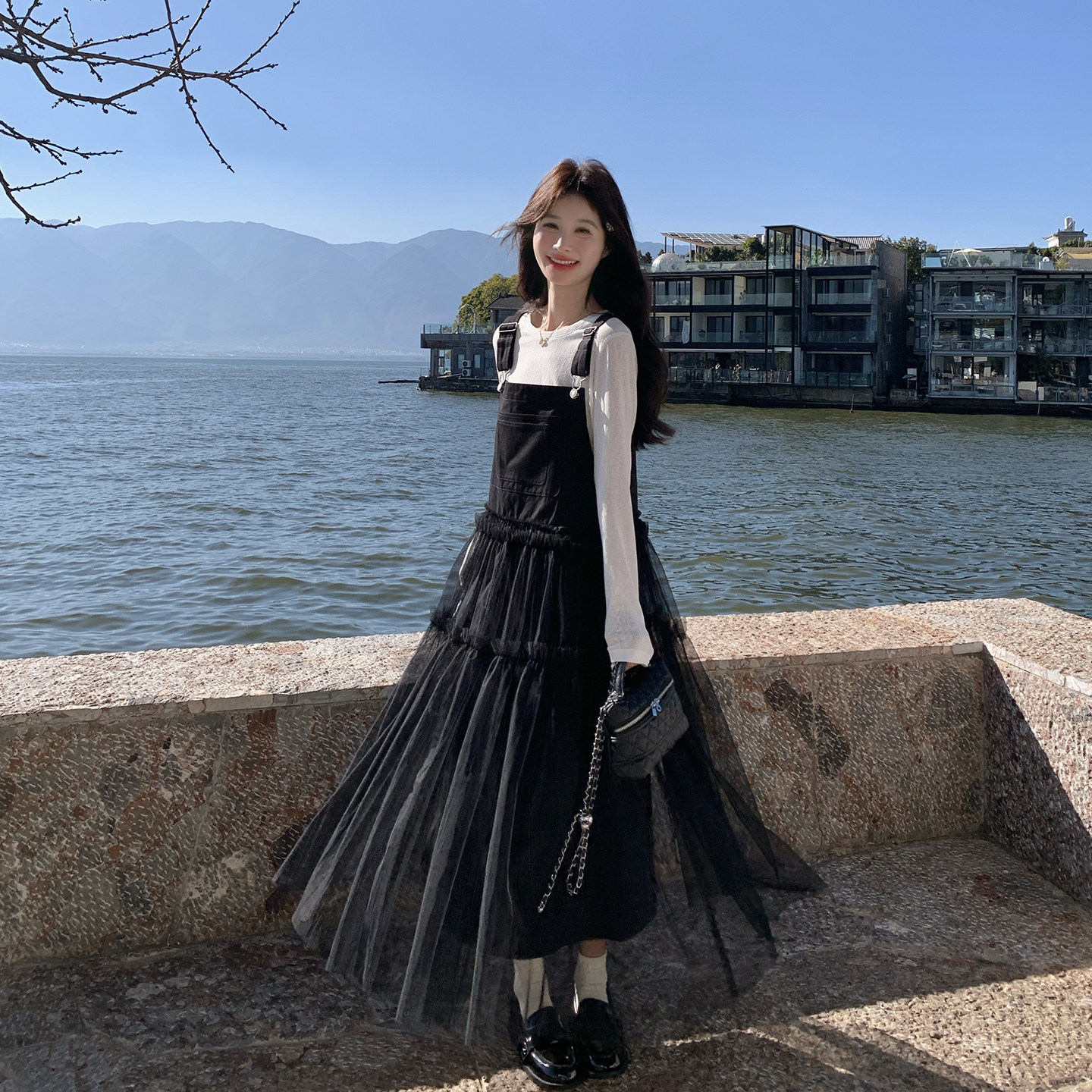 韩系减龄网纱黑色牛仔背带连衣裙套装女春季2026新款打底衫两件套