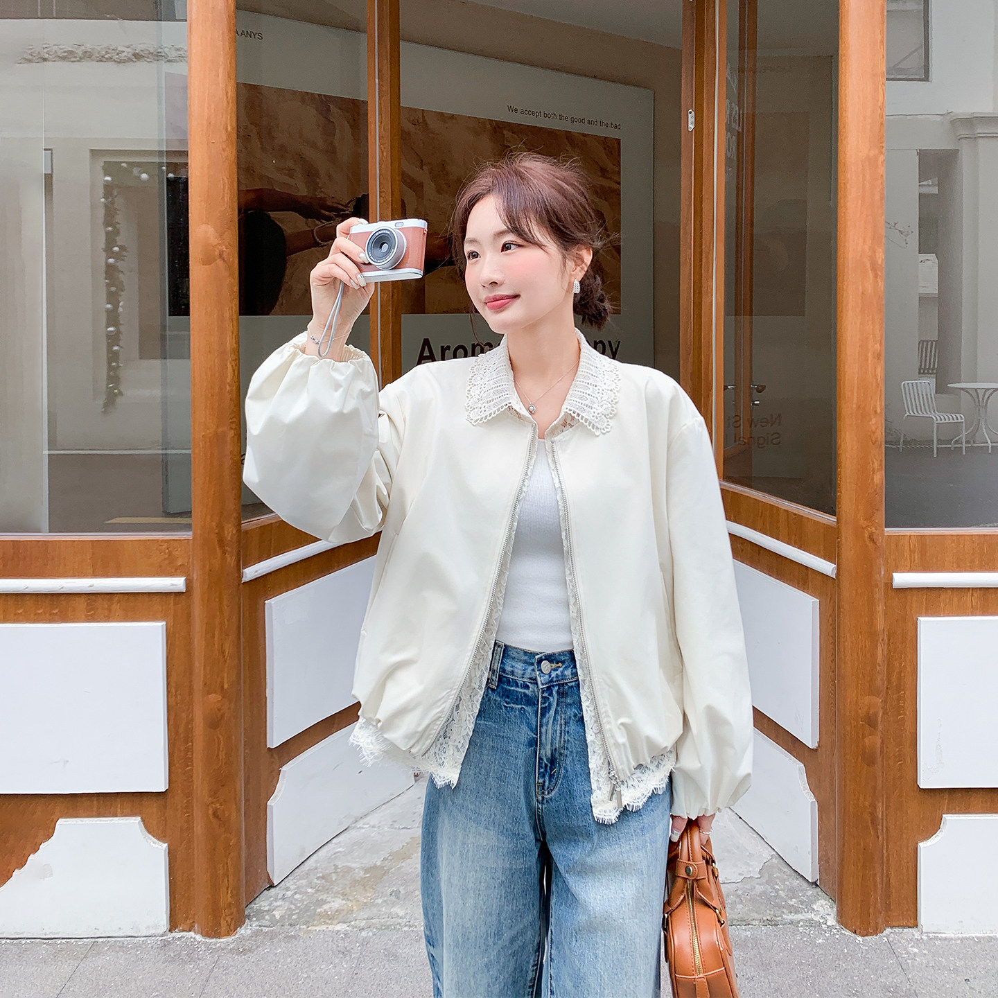 韩系蕾丝拼接翻领米白色短外套女春季2026新款小个子百搭夹克上衣