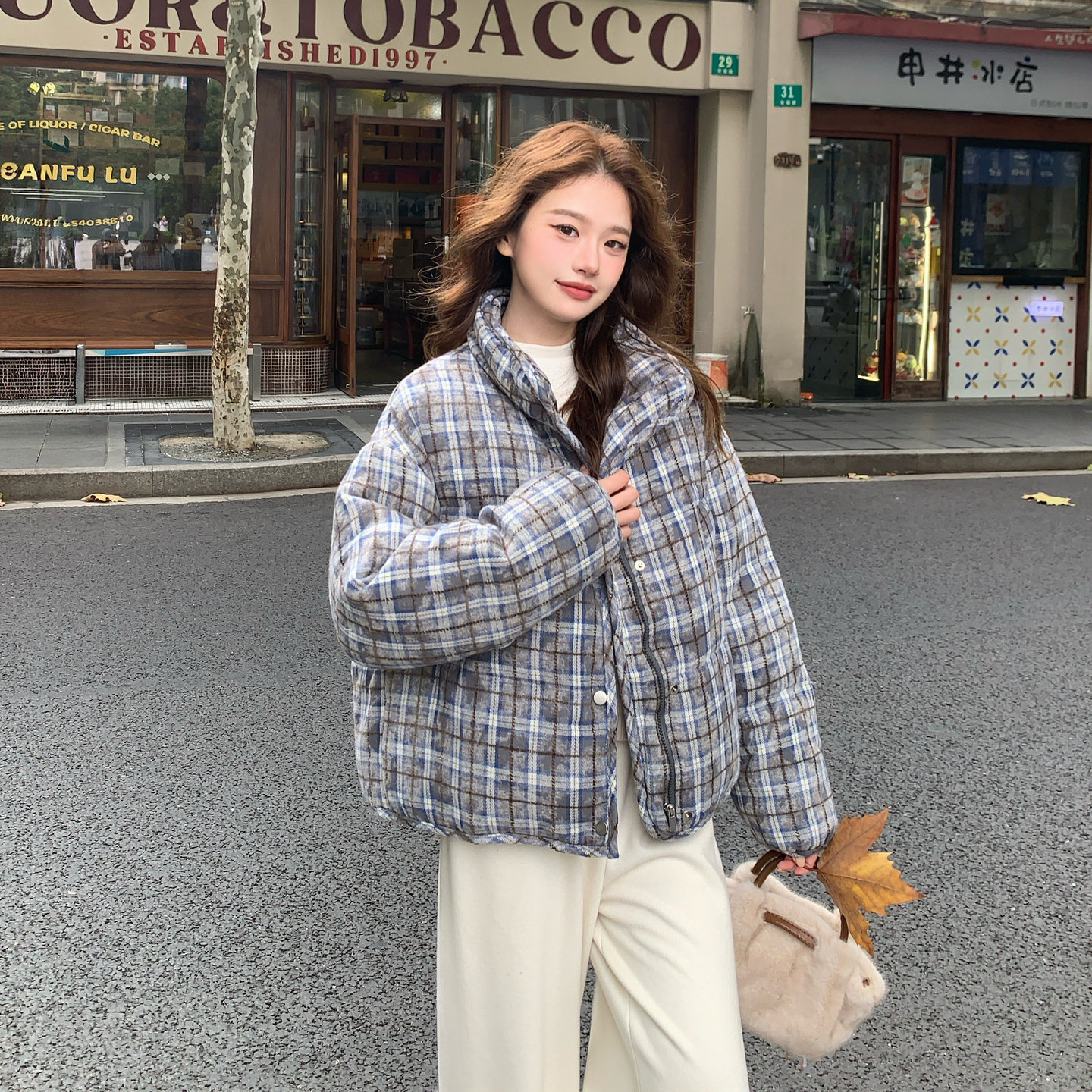 时髦感格子拼接立领羽绒服女冬季2025年新款韩系chic90白鸭绒外套