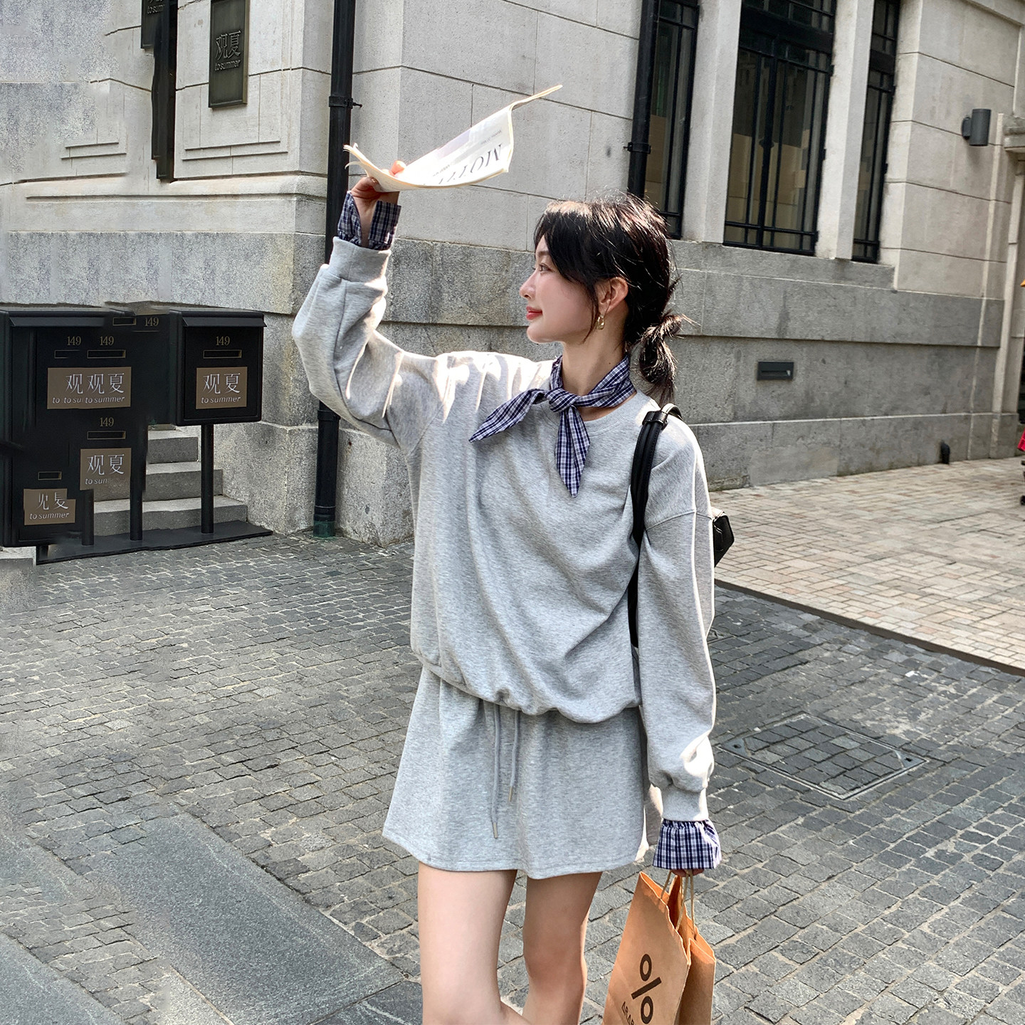 格纹拼接灰色卫衣套装女春季2026新款小个子短裙时尚巨好看两件套