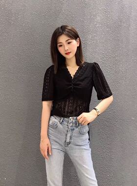 特价Mangu coco 夏装新品雷丝韩版上衣 T恤V领短袖简约时尚显瘦女