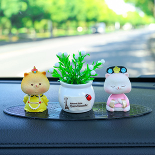 新款可爱喵喵万岁汽车摆件车载装饰品宫廷猫猫车载盆栽汽车小摆件