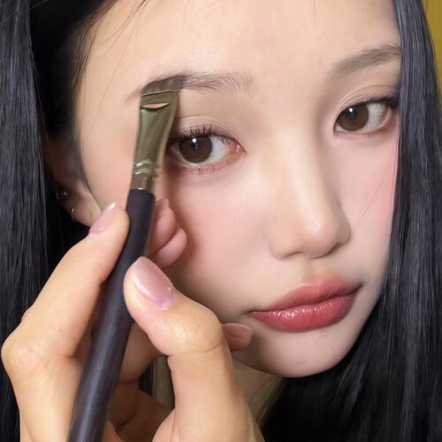 画眉神器 一笔成型~扁头大号眉刷刀锋眉粉刷斜角手残党新手化妆刷