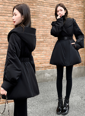 2025年新款女装冬季修身中长款羽绒服女设计感白鸭绒风衣外套连帽