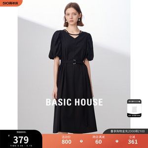 Basic House/百家好异质拼接连衣裙女2024夏季新款收腰v领小黑裙