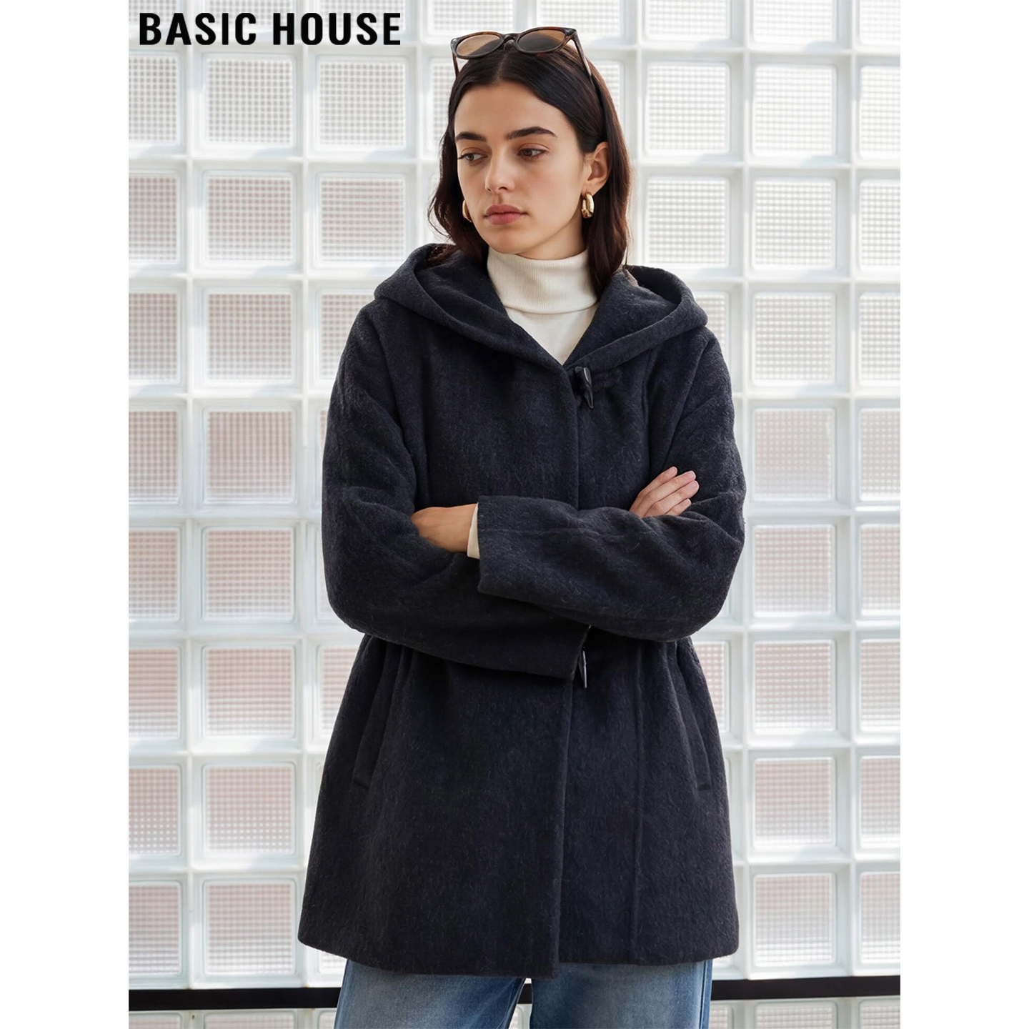 百家好黑色连帽牛角扣毛呢外套女