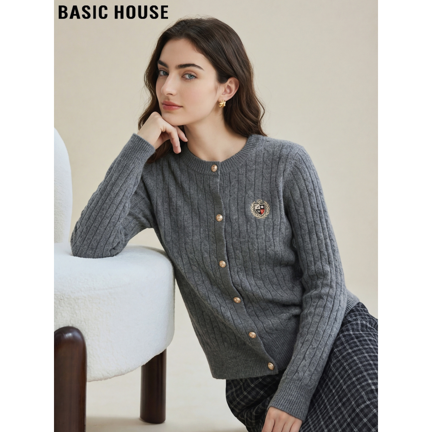 Basic House/百家好灰色刺绣麻花针织开衫女2026春季新款气质上衣