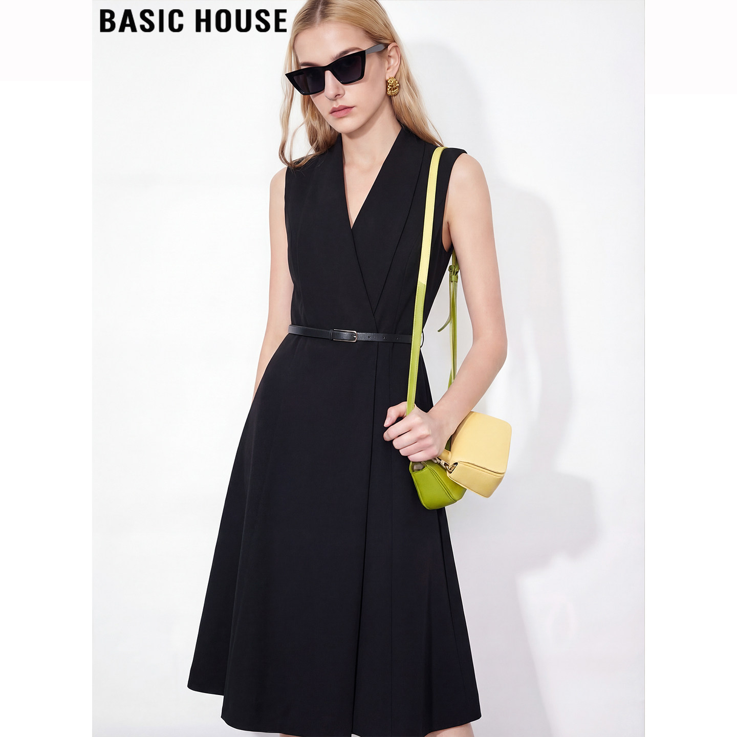 Basic House/百家好V领无袖西装连衣裙女夏季高级感收腰马甲裙子