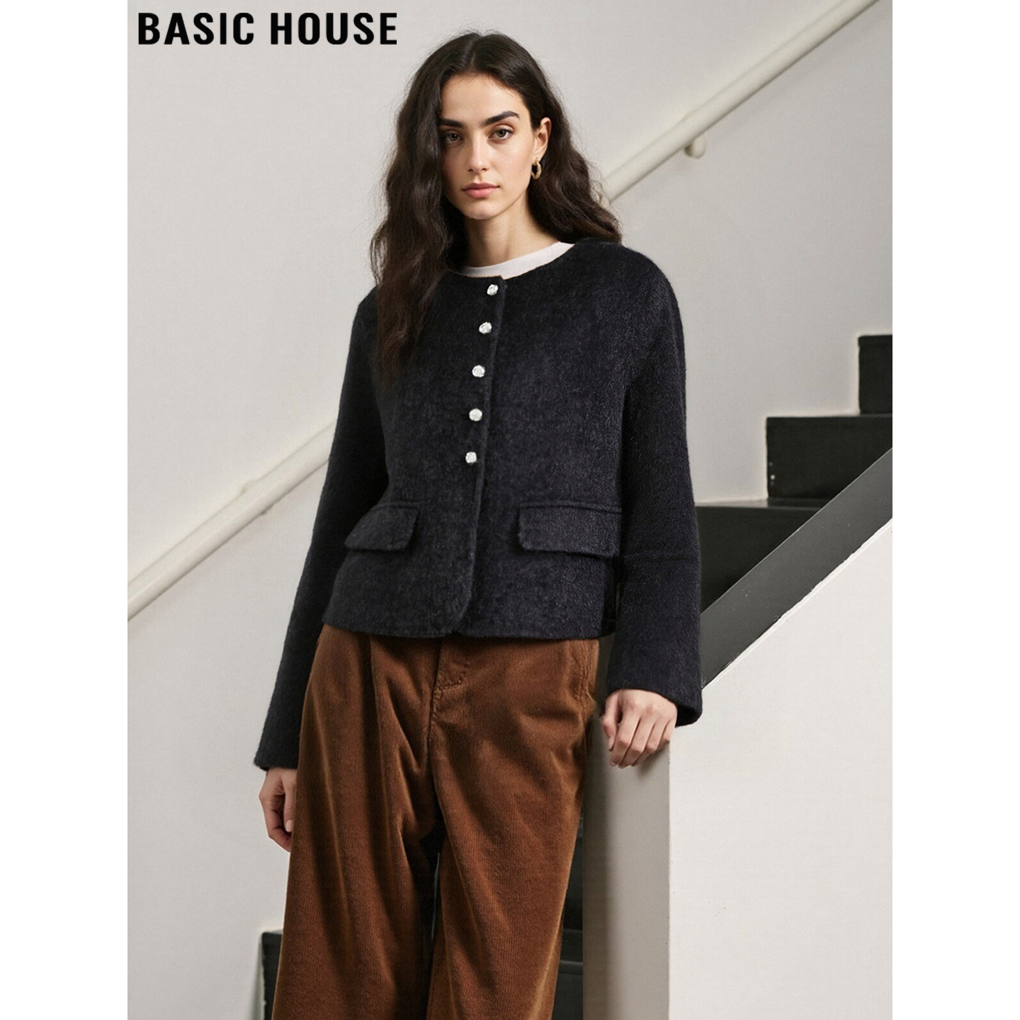 百家好黑色圆领短款羊毛毛呢外套