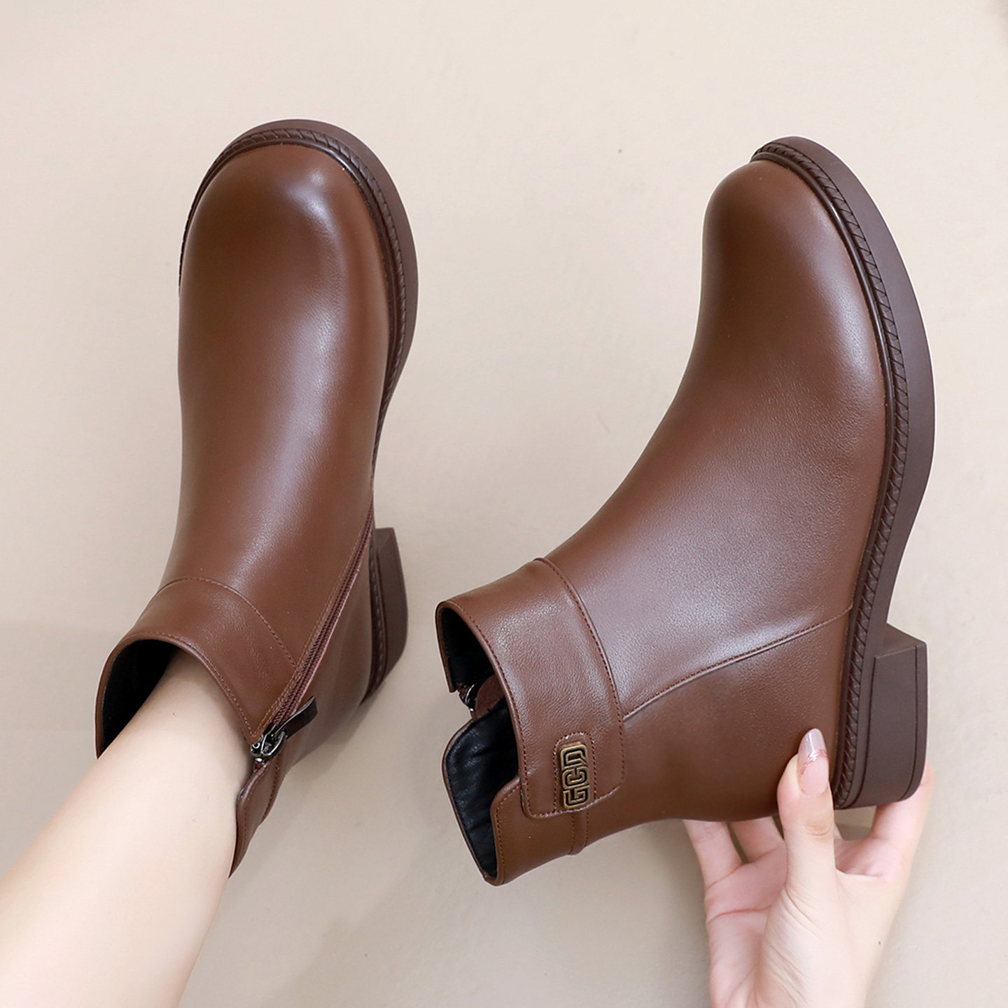 头层牛皮短靴女冬低跟真皮妈妈鞋舒适软底休闲马丁靴加绒保暖棉鞋,女鞋,时装靴,淘宝优惠券,粉丝福利购,淘宝优惠卷