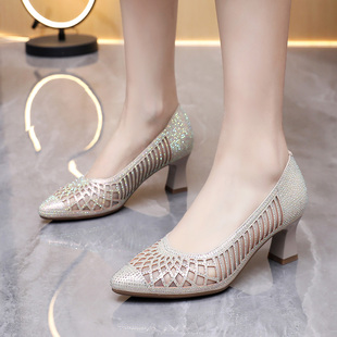 子粗跟尖头妈妈鞋 网纱凉鞋 一脚蹬女鞋 女夏镂空水钻高跟鞋 浅口单鞋