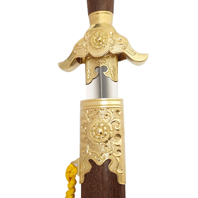 宽柄不锈钢剑身精美雕刻黄铜装具