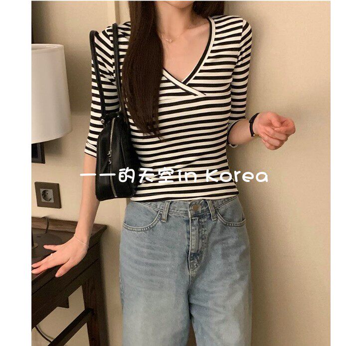弹力修身显瘦上衣韩国代购2026夏季女装新款气质v领条纹五分袖t恤