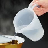 日本进口带刻度量杯耐高温计量水杯可微波家用烘焙食品级塑料容器