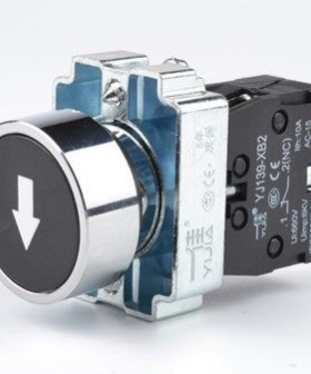 一佳点动电源金属按钮开关22mm自复位XB2-10BN/35带白色箭头正品