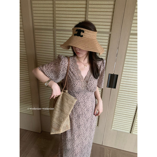 （吴大笑）午后碎影～法式复古气质优雅蕾丝拼接豹纹显瘦连衣裙长