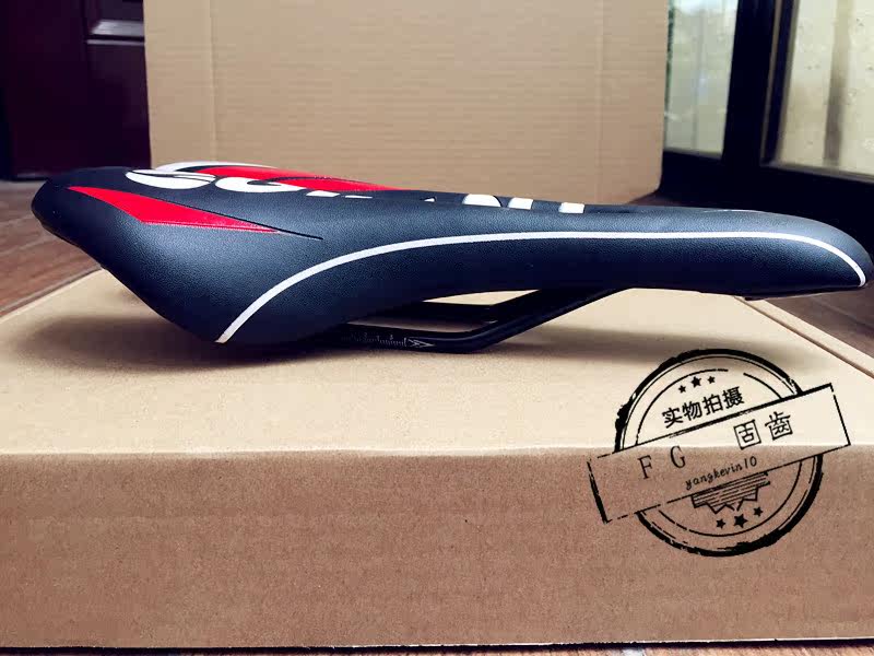 Selle de vélo Mountain Bike GIANT - Ref 2358368 Image 3