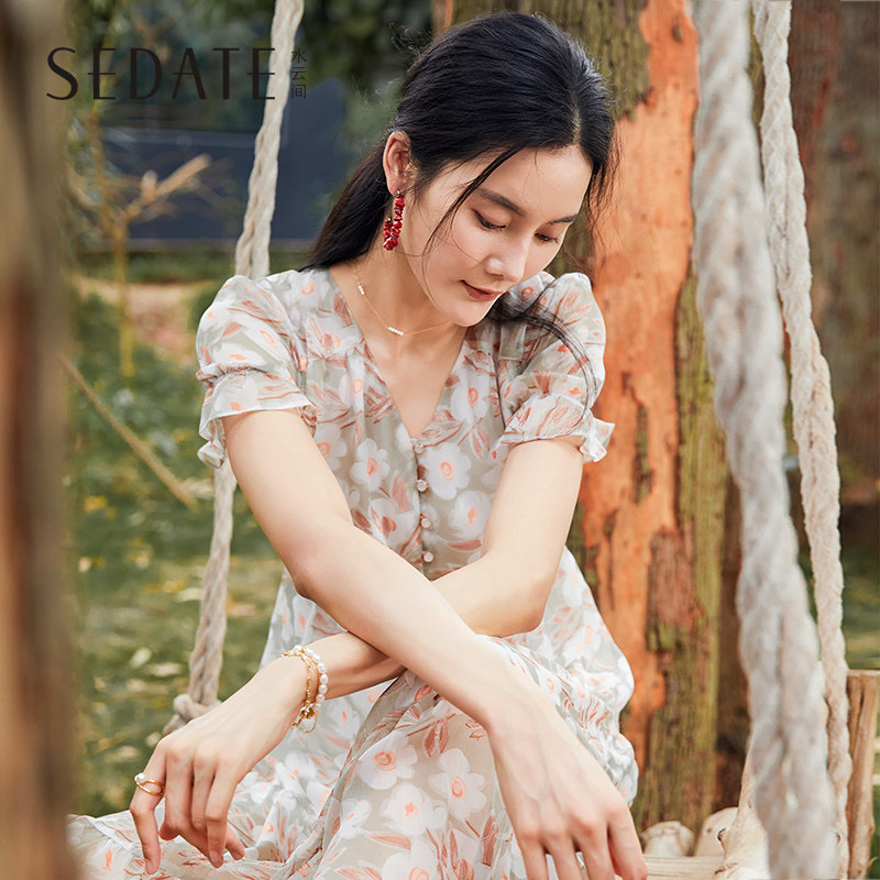 水云间设计感连衣裙初恋系夏季收腰修身短袖仙女森系荷叶边雪纺裙