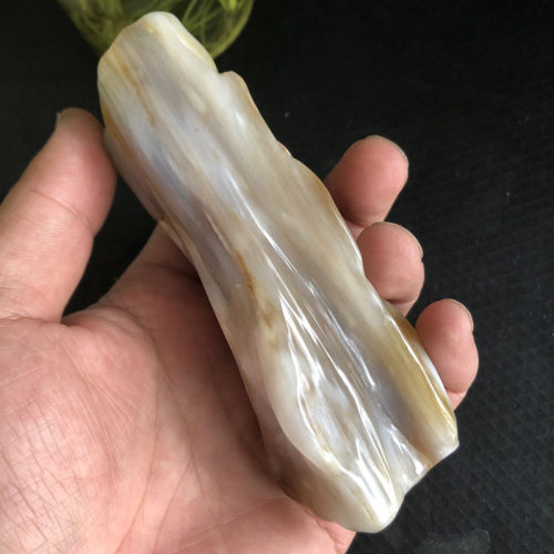 天然缅甸树化玉把玩小摆件