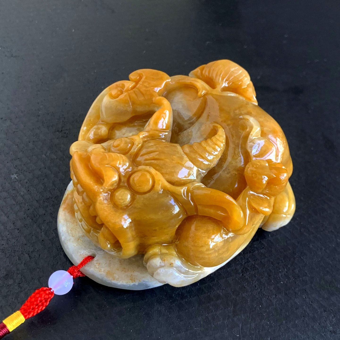 天然黄龙玉雕刻貔貅摆件
