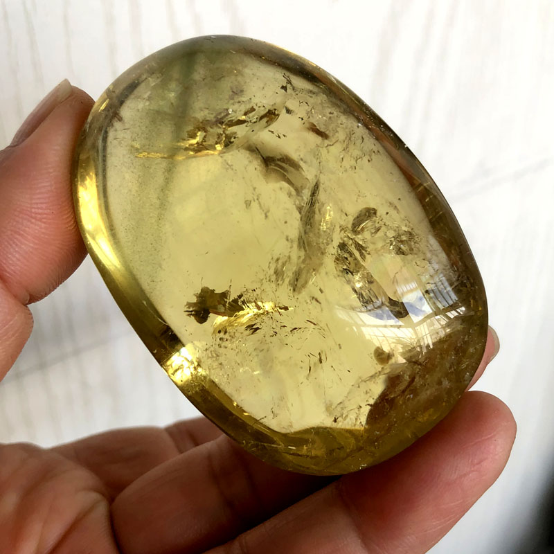 天然黄水晶原石手把件随形把玩财