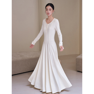 签儿新品秋冬内搭神器长袖白色针织连衣裙法式高级感修身打底裙子
