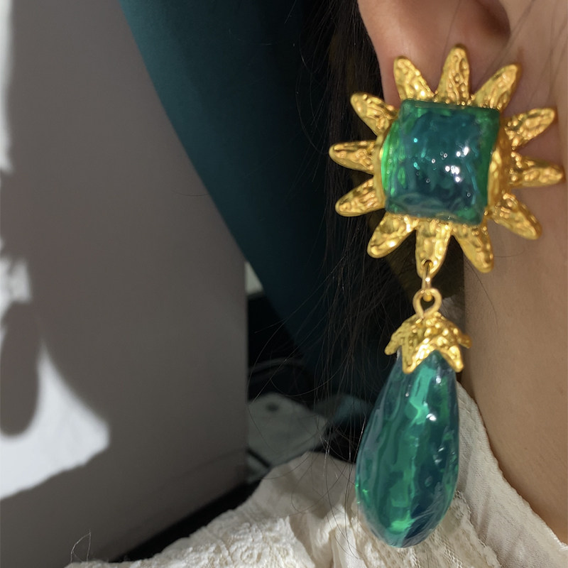 绿色水滴金色法式港风气质耳环复古高级感小众925银针夸张女耳饰,饰品/流行首饰/时尚饰品新,耳环,淘宝优惠券,粉丝福利购,淘宝优惠卷