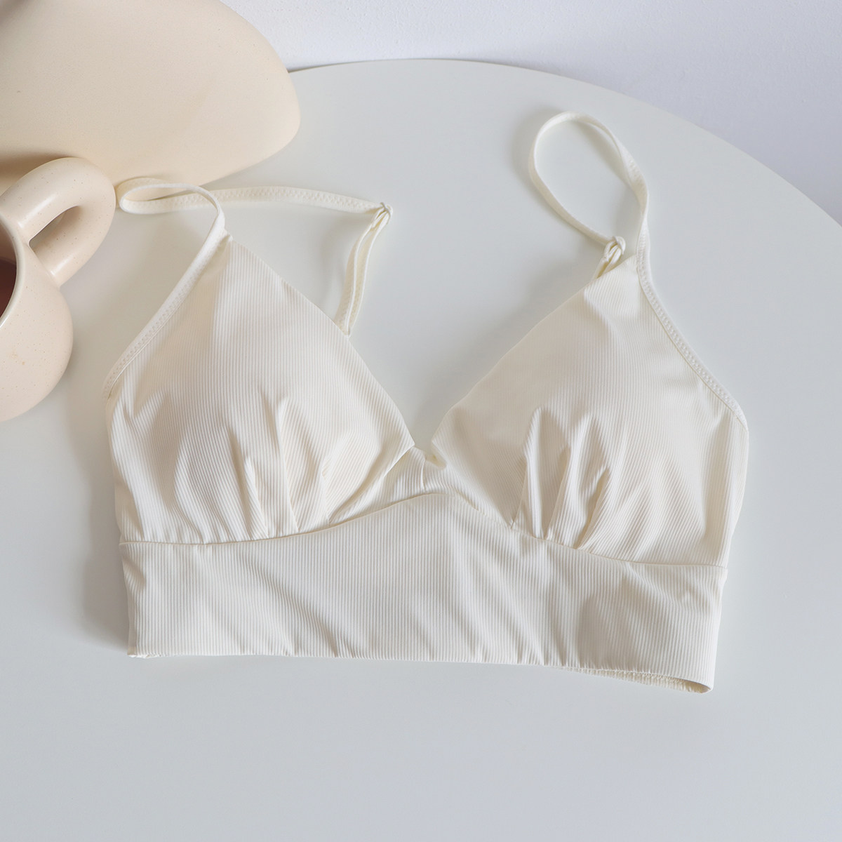 舒适透气薄款隐形文胸露背u型细肩带美背内衣蚕丝小胸少女胸罩