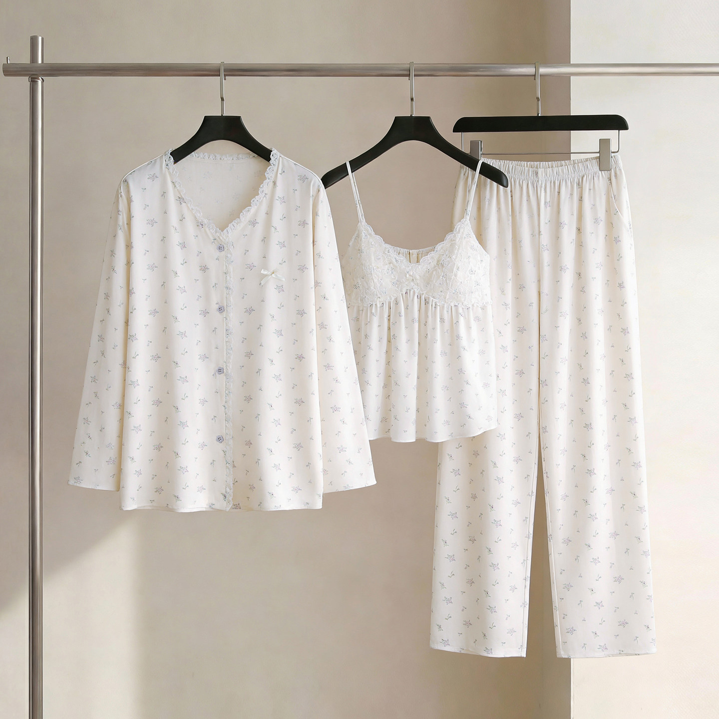 SLEEPTIGHT带胸垫睡衣女款春夏季莫代尔高级感蕾丝碎花吊带三件套