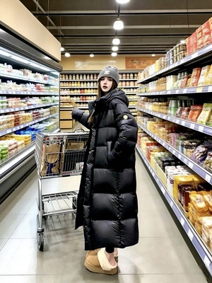 MSTO黑金白鸭绒长款羽绒服女冬季2025年新款加厚连帽过膝外套