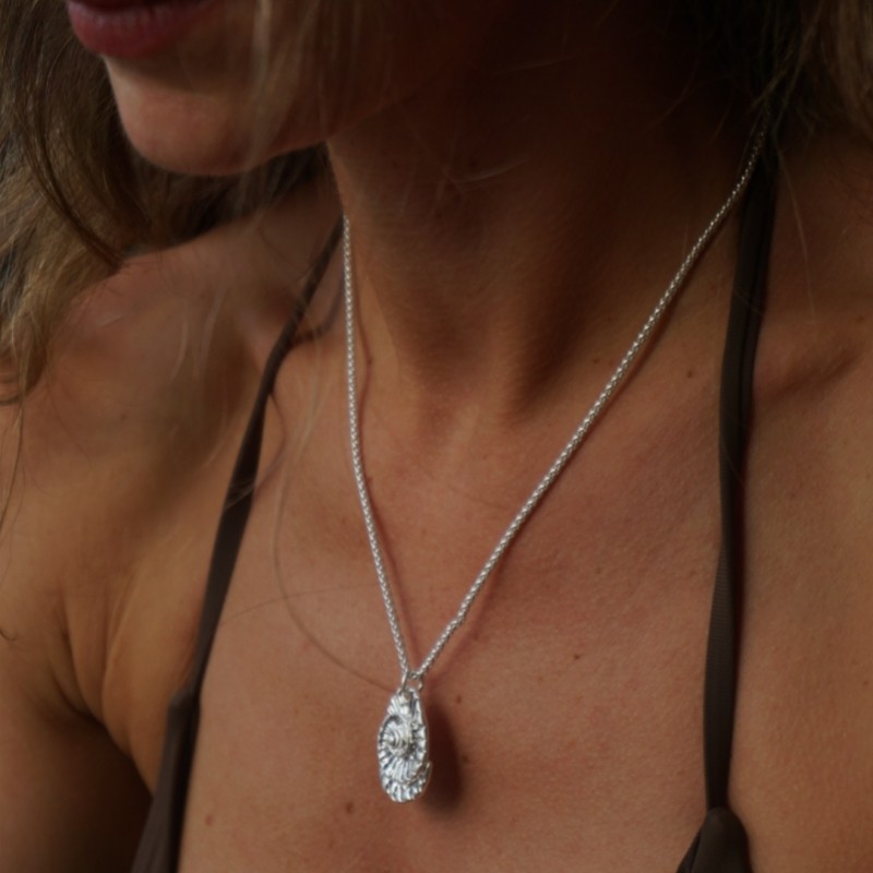 WEARRING 2025年新款远古印记同款螺化石吊坠项链女高级感毛衣链,饰品/流行首饰/时尚饰品新,项链,淘宝优惠券,粉丝福利购,淘宝优惠卷