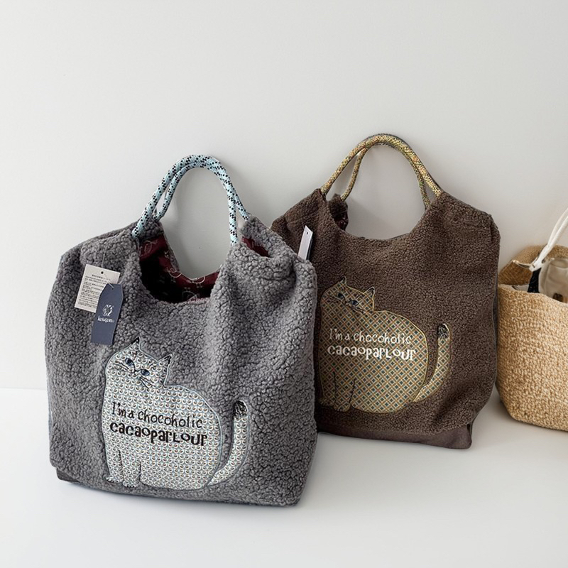 毛绒猫咪手提斜挎托特包